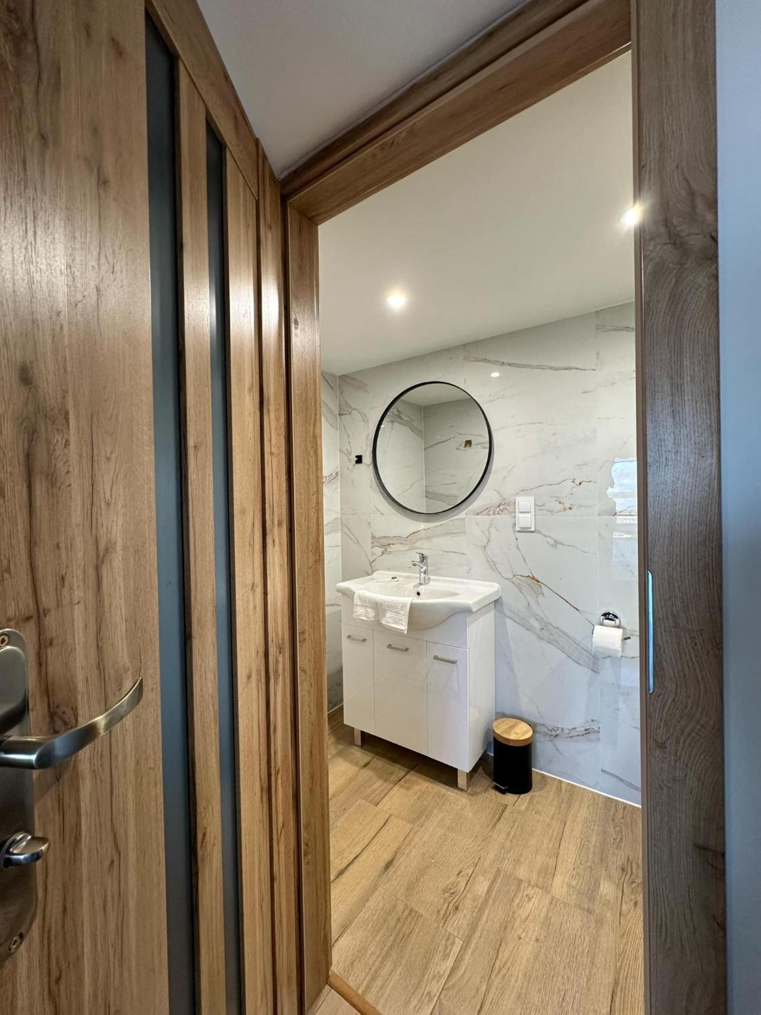 Apartament Bena Ze Zjawiskowym Tarasem Widokowym Chełmno Exterior foto